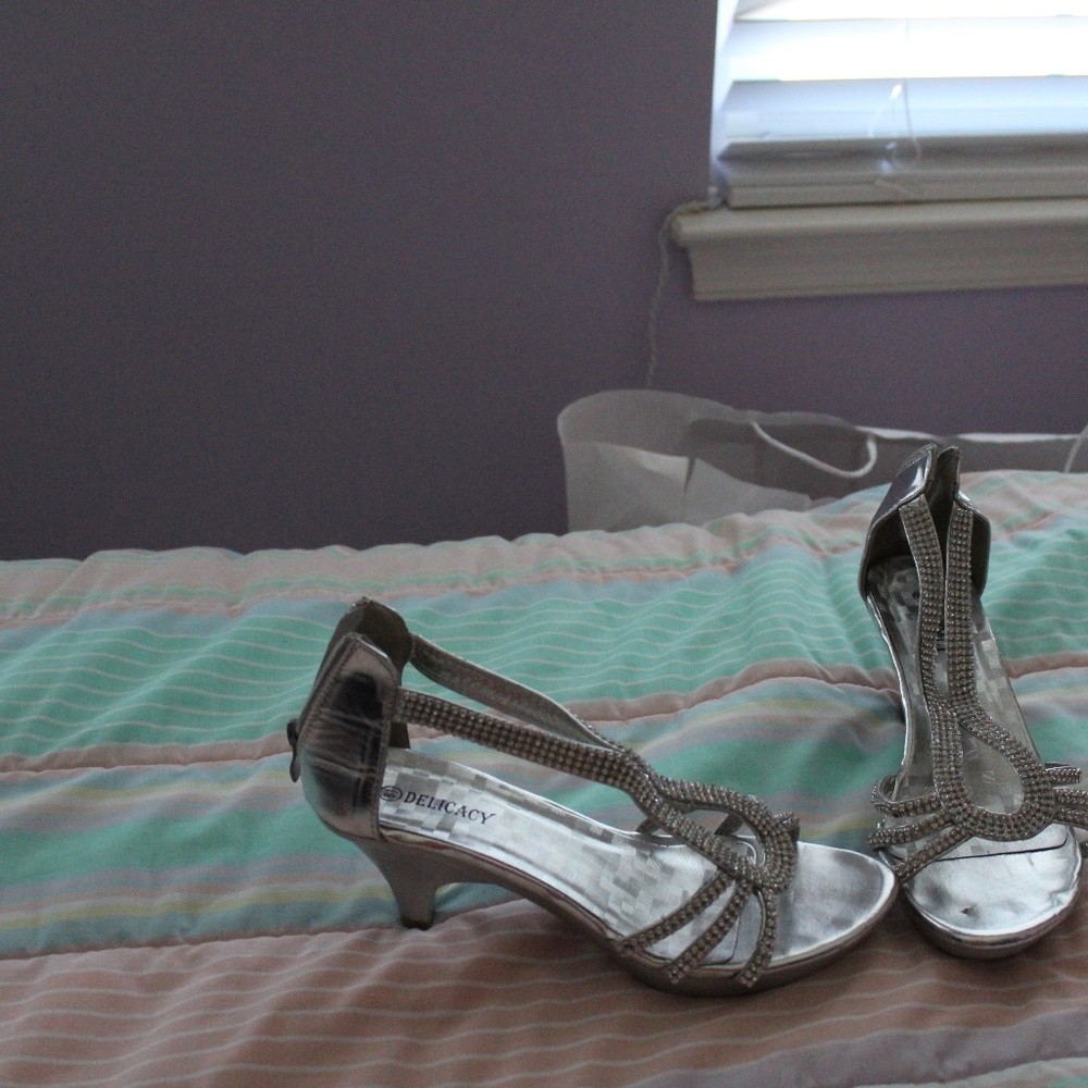 Womens Dress Sandal Siver Bling NWT's SZ 8.5